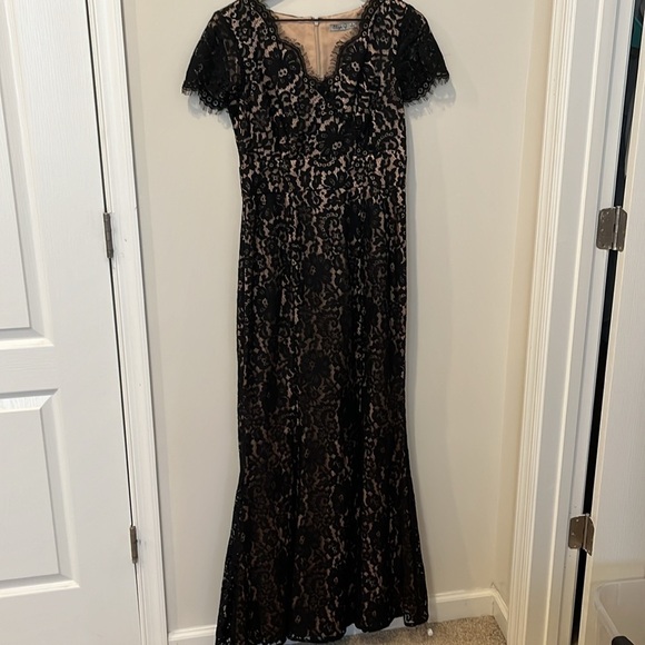 Eliza J Embroidered Black Lace Trumpet Maxi Dress Formal Gown Size 6 - Picture 4 of 10